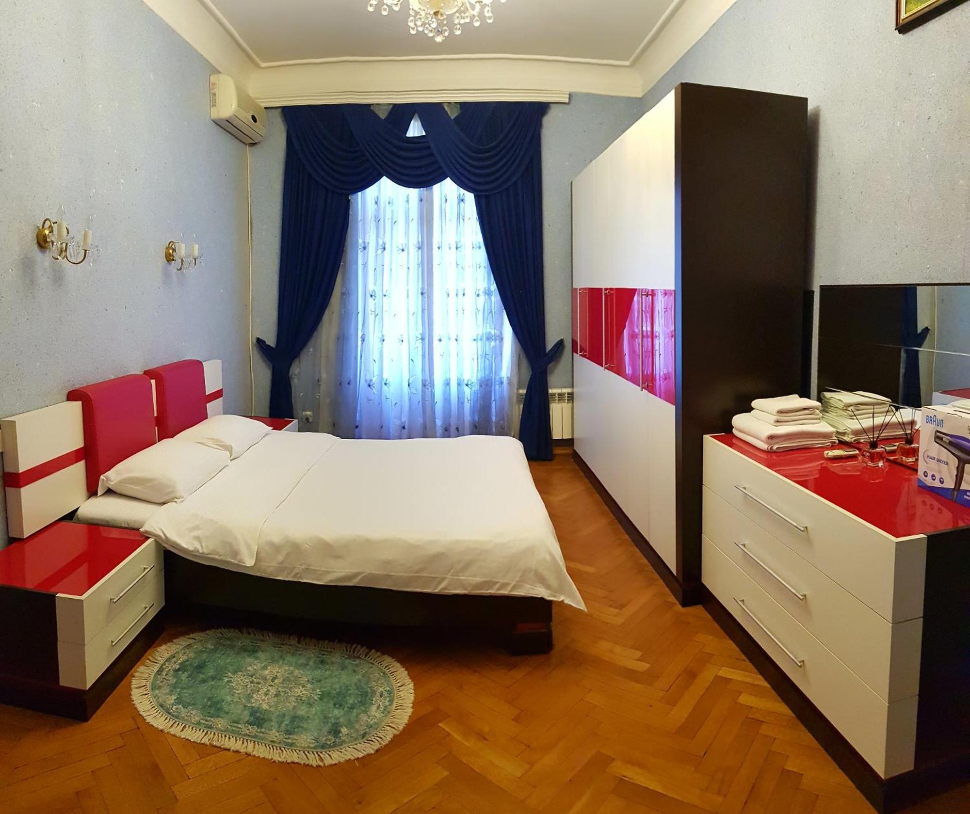 Formula Deluxe Apartment Sea View On Nizami Street Bakoe Buitenkant foto